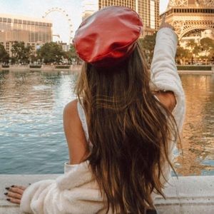 Meet your Posher, Rebeca